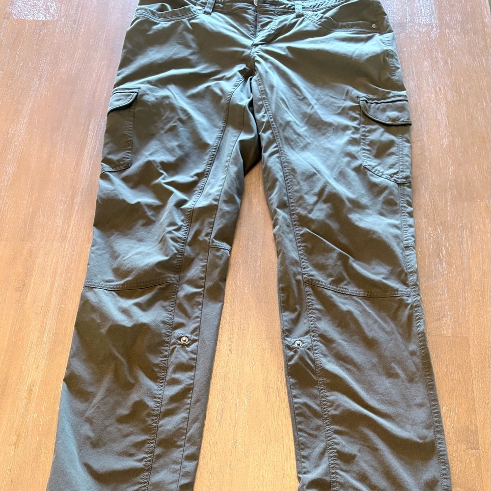 Kuhl Women’s Splash Roll-up Cargo Pants in Olive